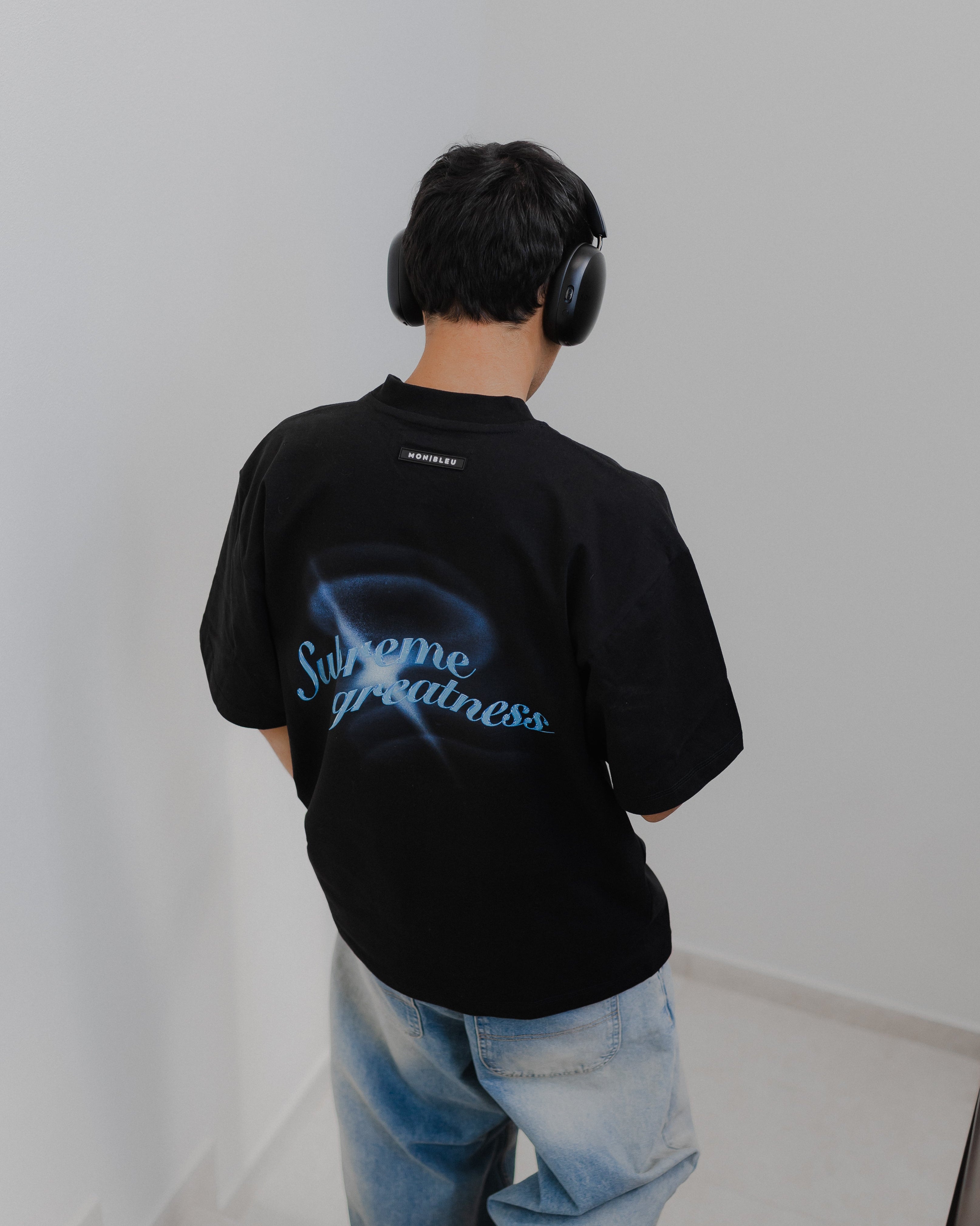 SUPREME GREATNESS TEE