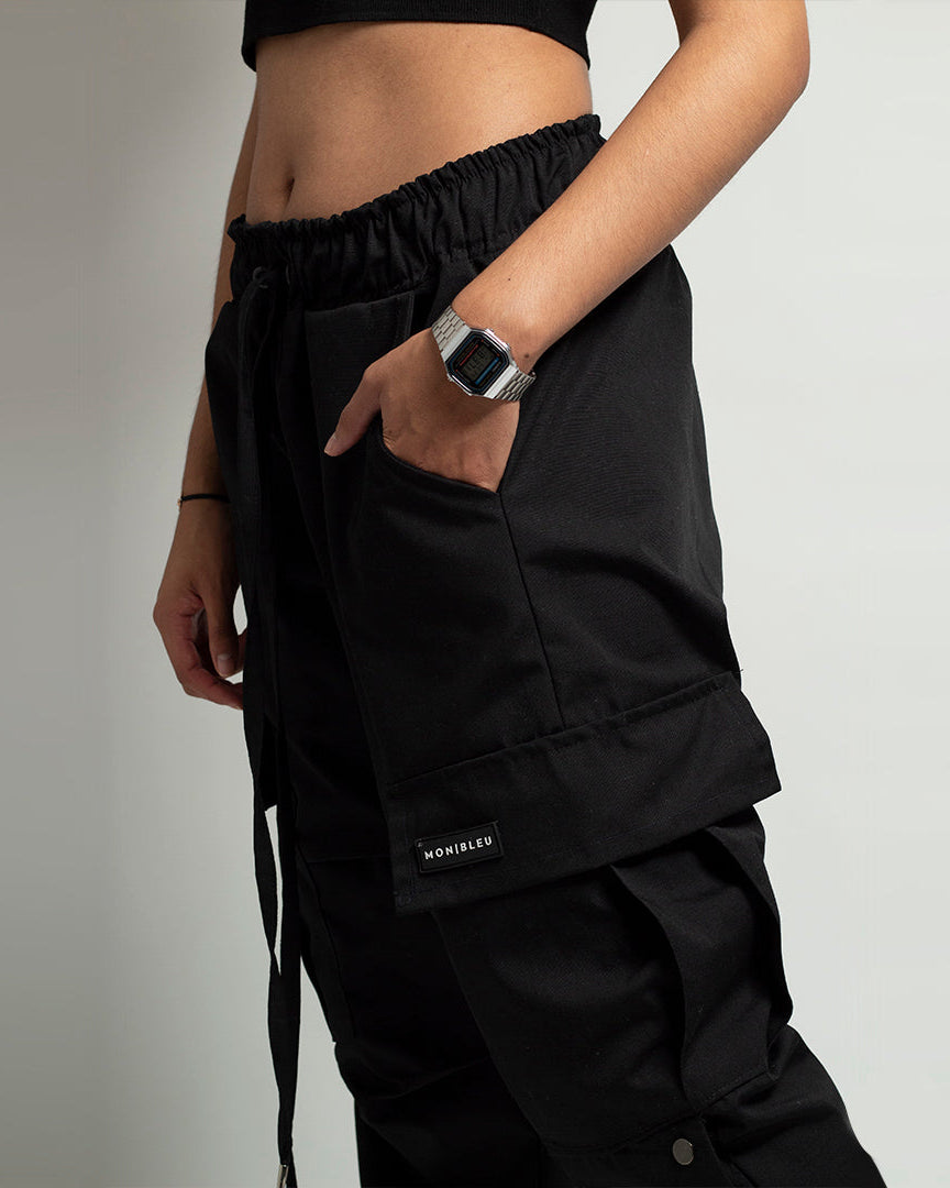 MB BLACK CARGO PANTS
