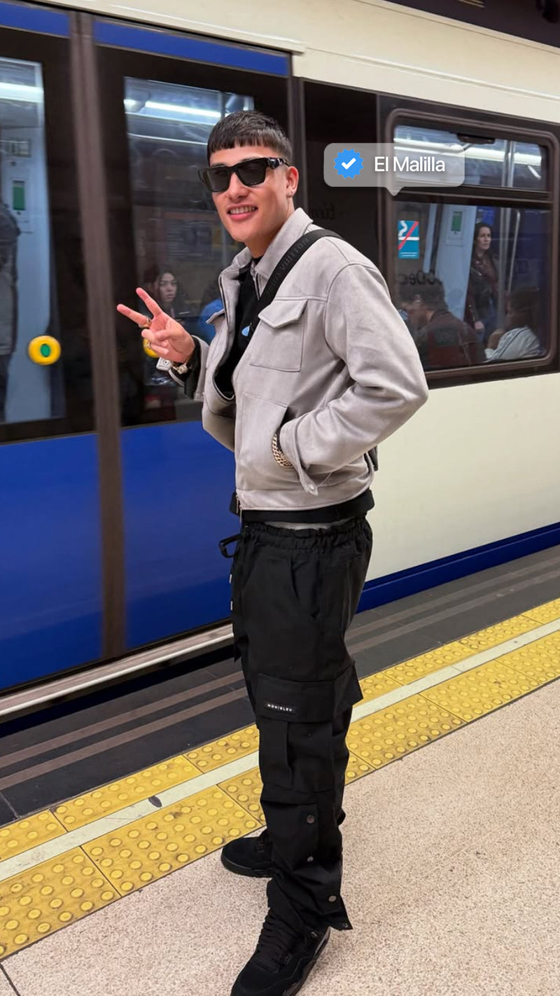 MB BLACK CARGO PANTS