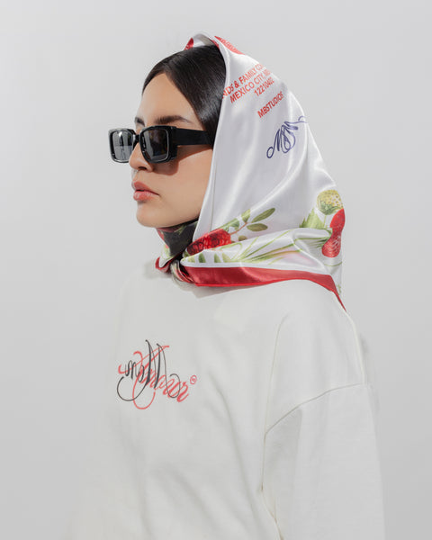 ENDLESS BERRIES SCARF