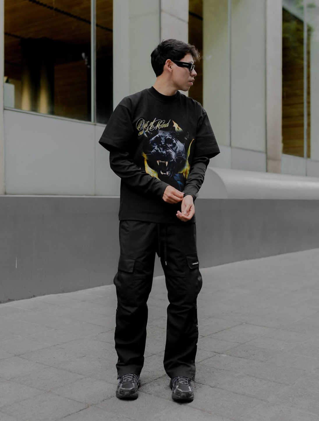 MB BLACK CARGO PANTS