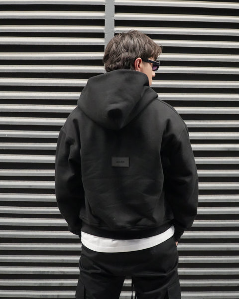 BASIC BLACK HOODIE